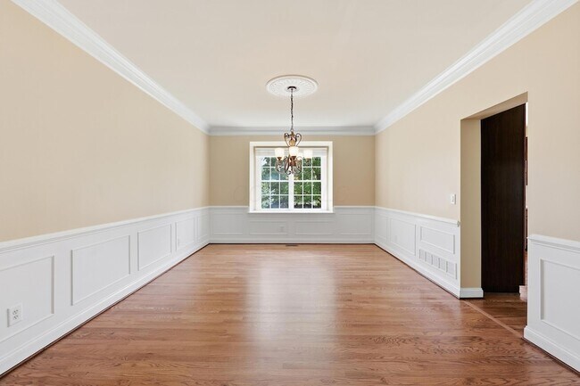 Building Photo - 4823 Vista Ridge Dr