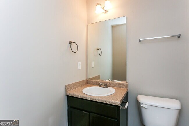 Building Photo - 113 Colony Park Ln