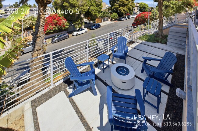 Building Photo - 268 2/6-266 S Coronado St