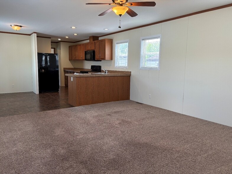 Building Photo - 2061 Windover Dr