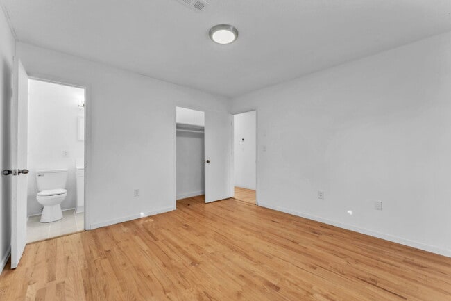 Building Photo - Spacious 3BR Ranch on Over Half an Acre in Seneca! $1,700/mo rent