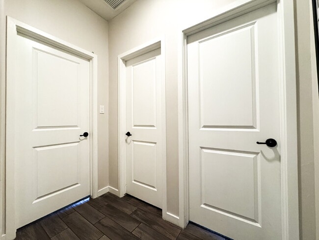 Building Photo - "Spacious 4-Bedroom, 2.5-Bathroom SOLAR Home in Mesa del Sol!"