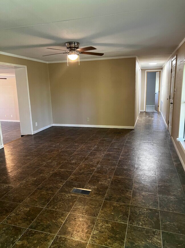 Building Photo - 19638 6th St