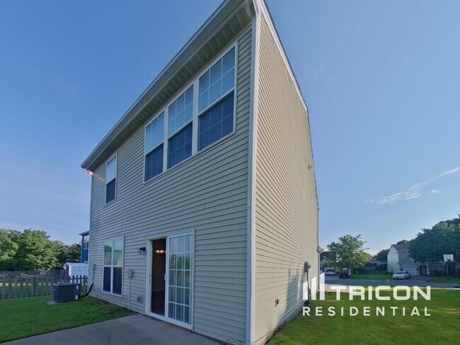 Building Photo - 2416 Deberry Ct