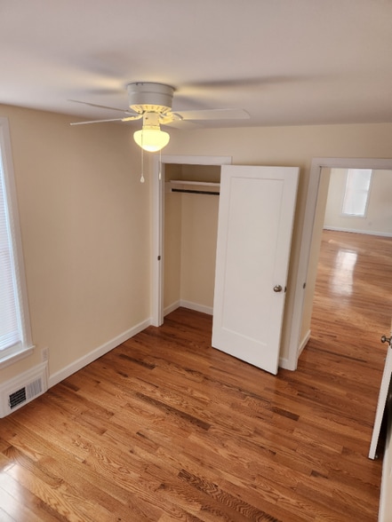 Building Photo - 97 Loomis St