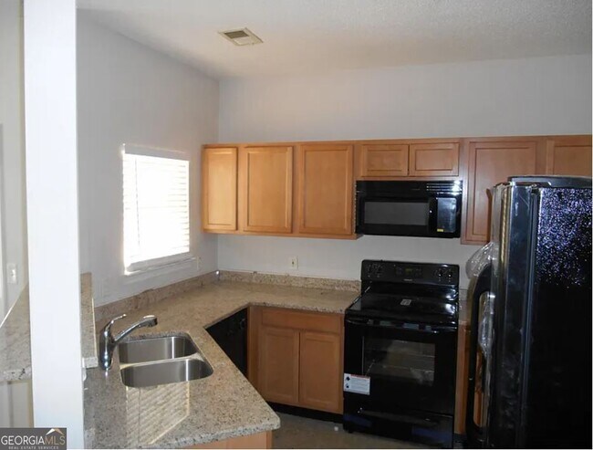 Building Photo - 2306 Nicole Dr