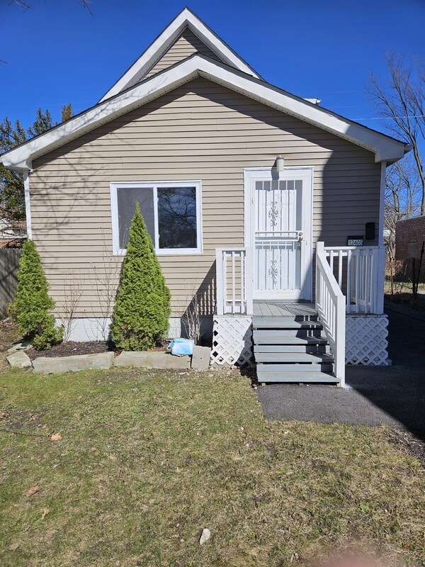 Building Photo - 12405 Signet Ave