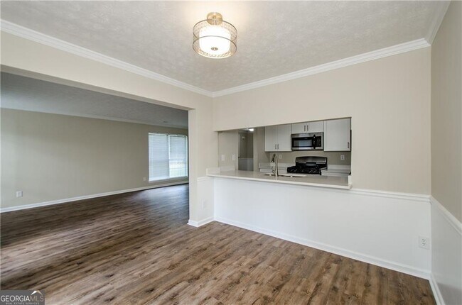 Building Photo - 10840 Mortons Crossing