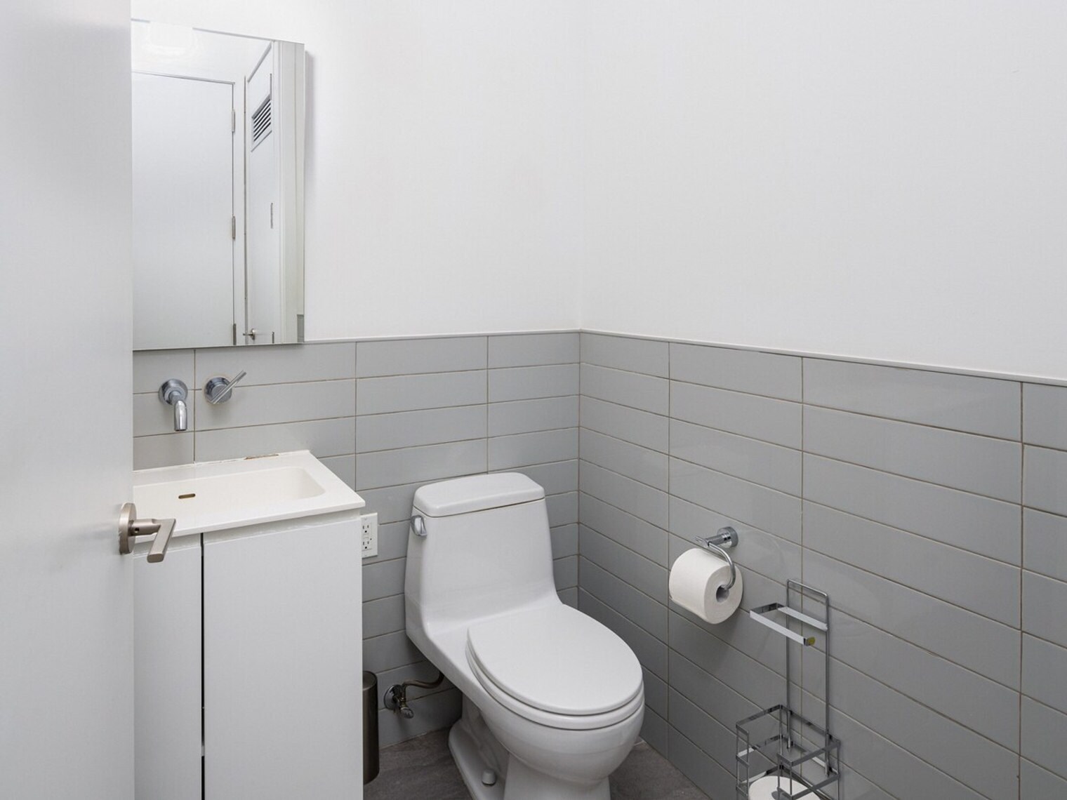 Building Photo - 140 Fulton St