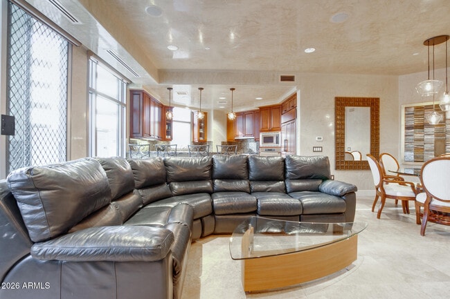 Building Photo - 2211 E Camelback Rd