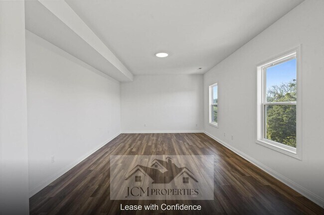 Building Photo - 929 Camden Ct