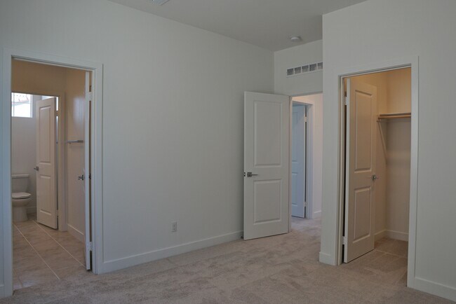 Building Photo - 41515 Stanford Rd