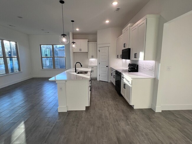 Building Photo - NEW 3 Bedroom In Carl Junction!