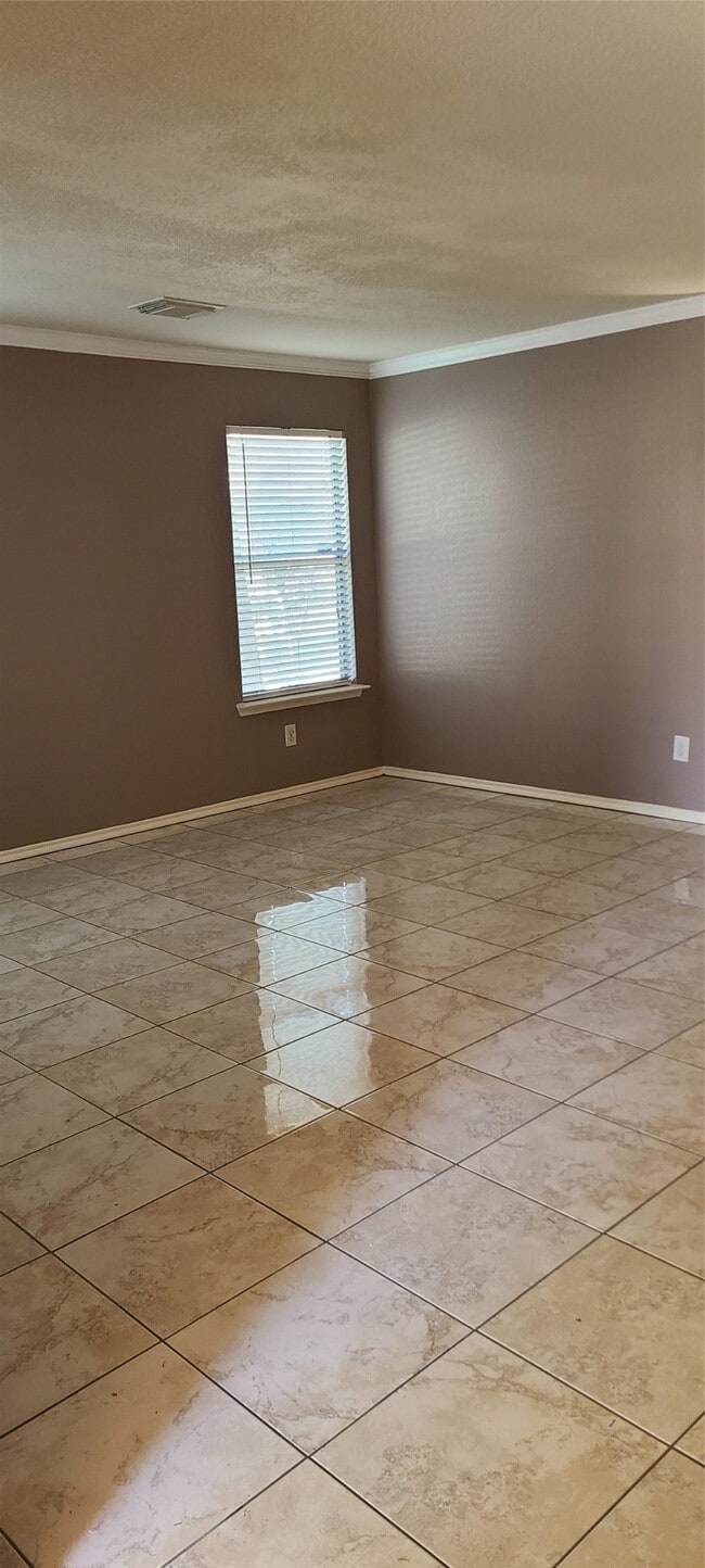 Building Photo - 19042 Remington Mill Dr