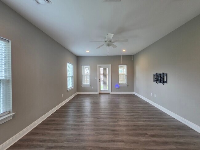 Building Photo - 2331 Hadleigh Hills Ct