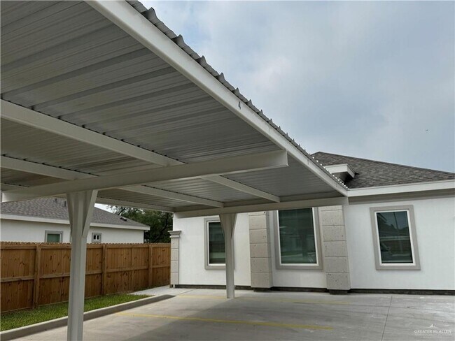 Building Photo - 1312 W Sucre Dr