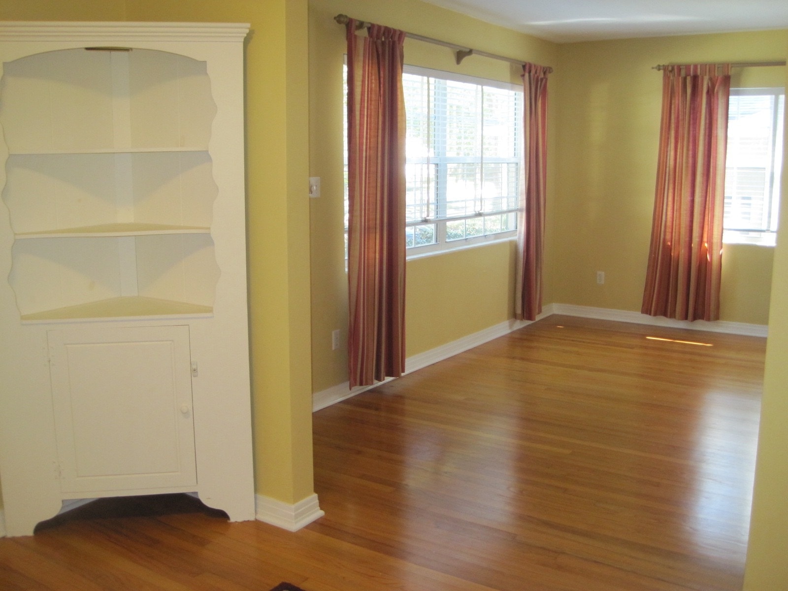 builtin - 612 Stetson St