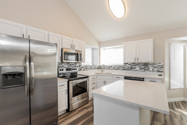 Building Photo - 6089 Van Gogh Cir