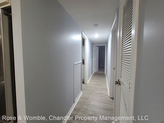 Building Photo - 12762 St James Pl