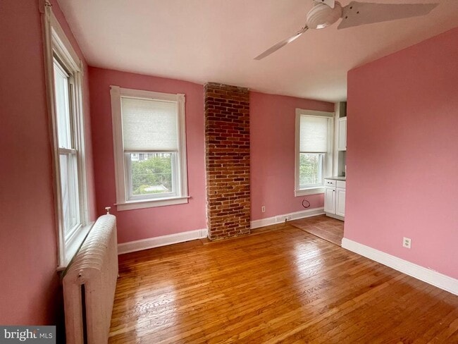 Building Photo - 2735 N Charles St