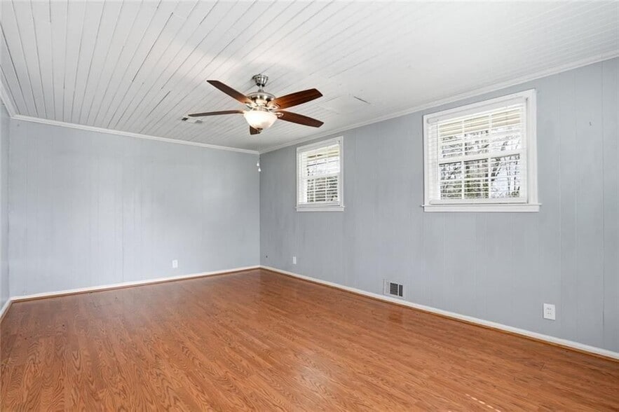 Building Photo - 5205-5205 Five Forks Trickum Rd SW