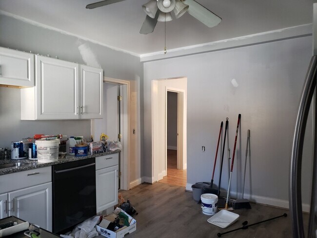 Building Photo - 45 S Main St