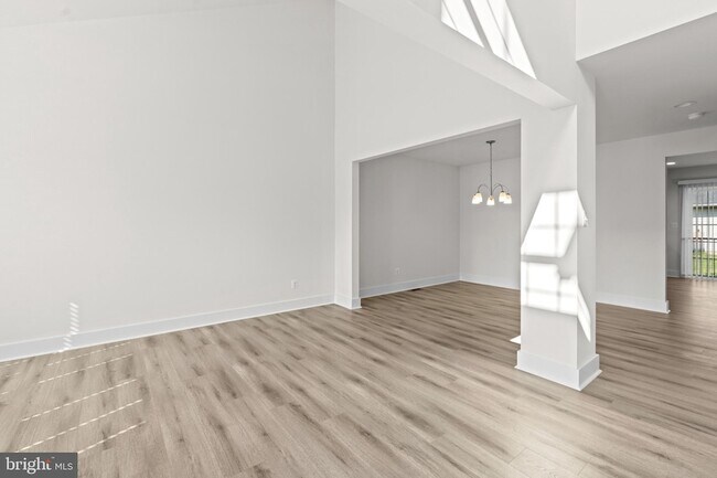 Building Photo - 116 Rose Ct