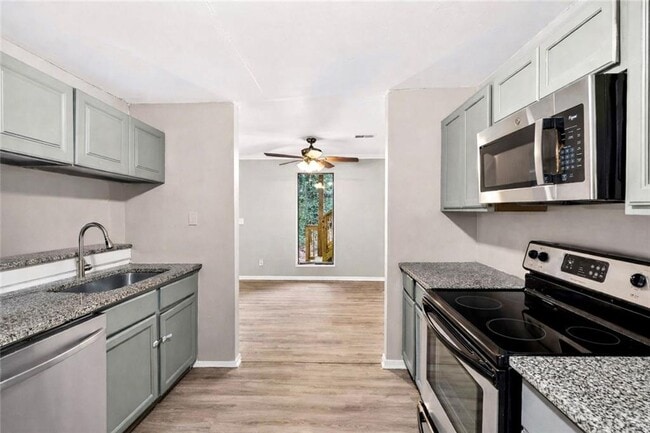 Building Photo - 5537 Mountain Springs Cir