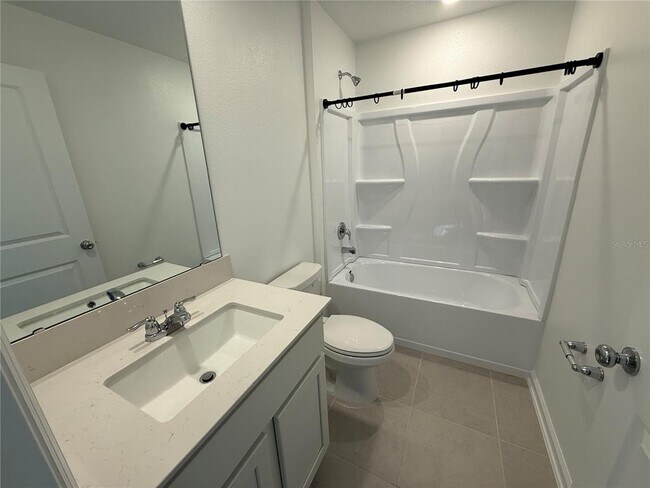 Building Photo - 4313 Riverbend Blvd