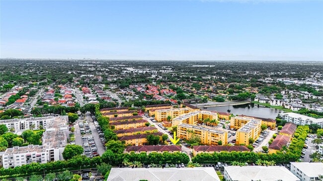 Building Photo - 8240 SW 149th Ct