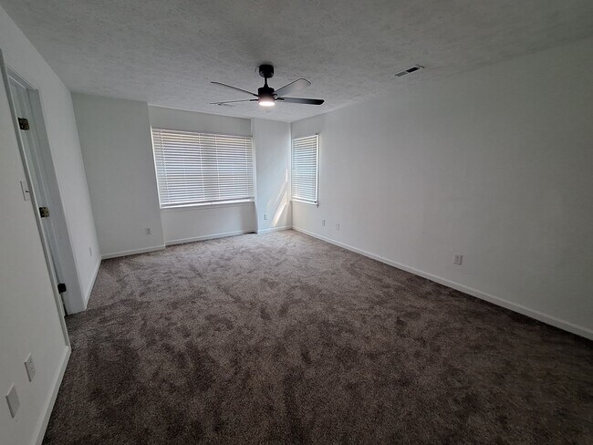 Building Photo - 212 Earle Ct