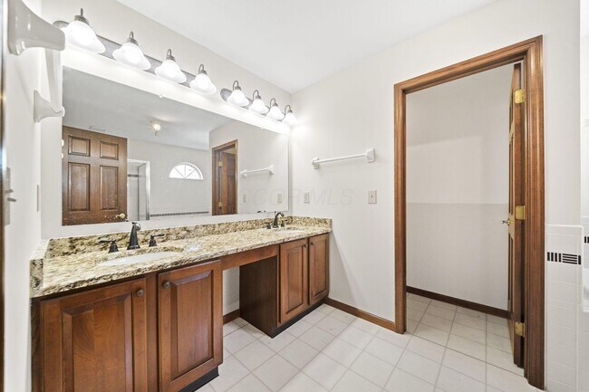 Building Photo - 7854 Astra Cir