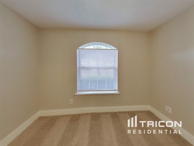 Building Photo - 2169 Khaki Ct