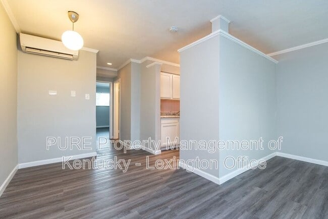 Building Photo - 1685 Alexandria Dr