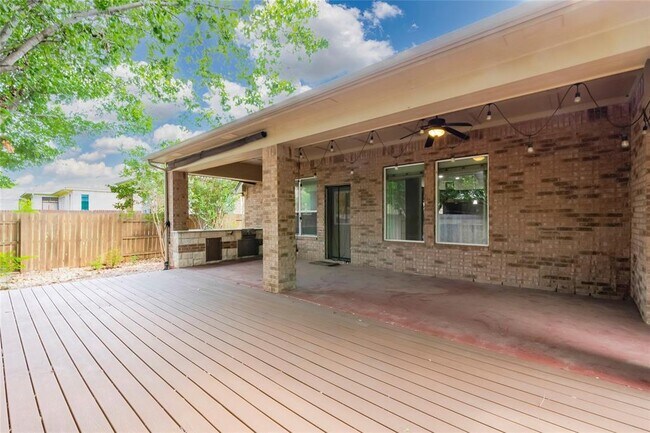 Building Photo - 116 Azimuth Dr