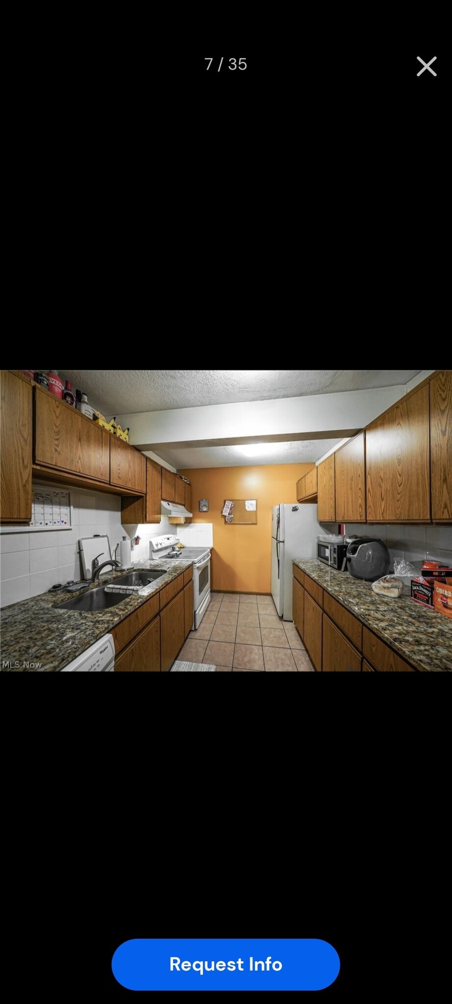 Building Photo - 681 Carroll St