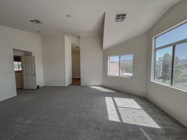 Building Photo - Charming Two-Story Home with Spacious Layout!