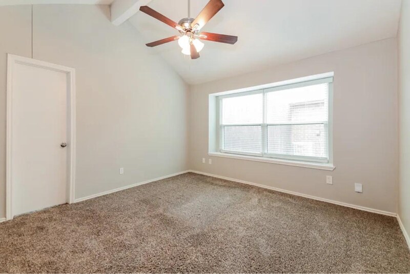 Building Photo - 621 Hanover Dr