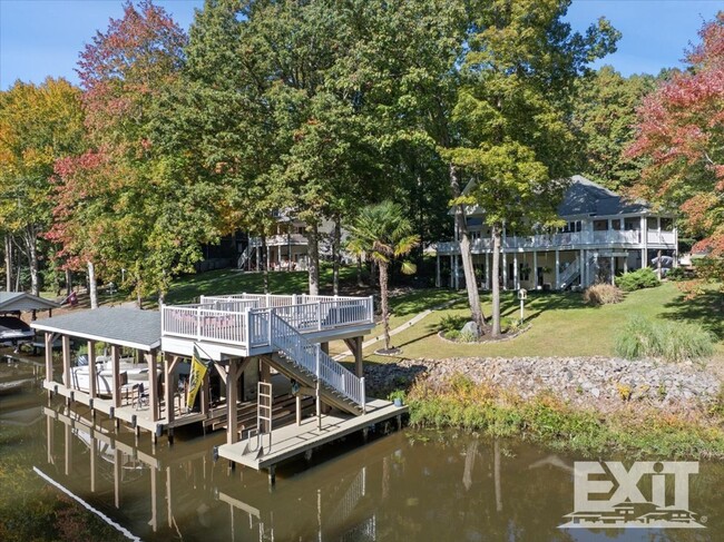 Building Photo - Incredible Lake House in Gaston Heights