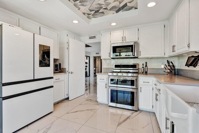 Building Photo - 72770 Fleetwood Cir