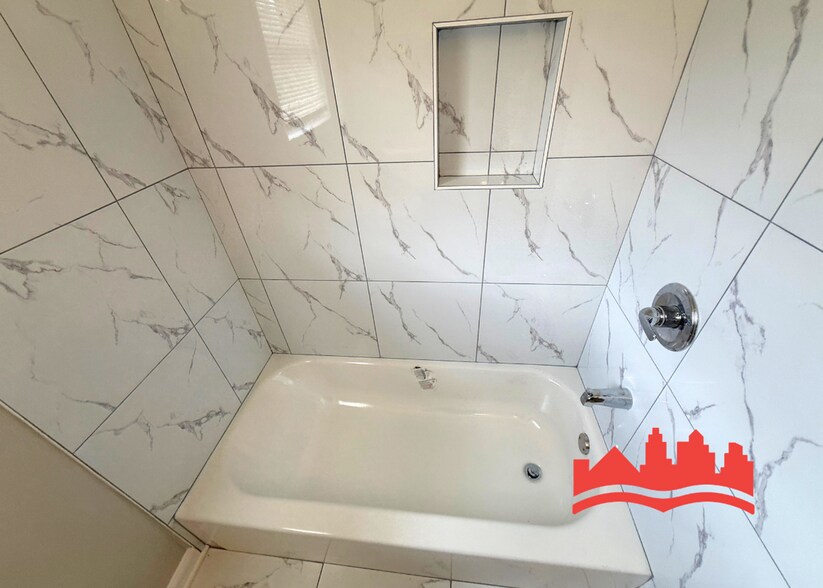 Building Photo - 142 Jeanne Dr