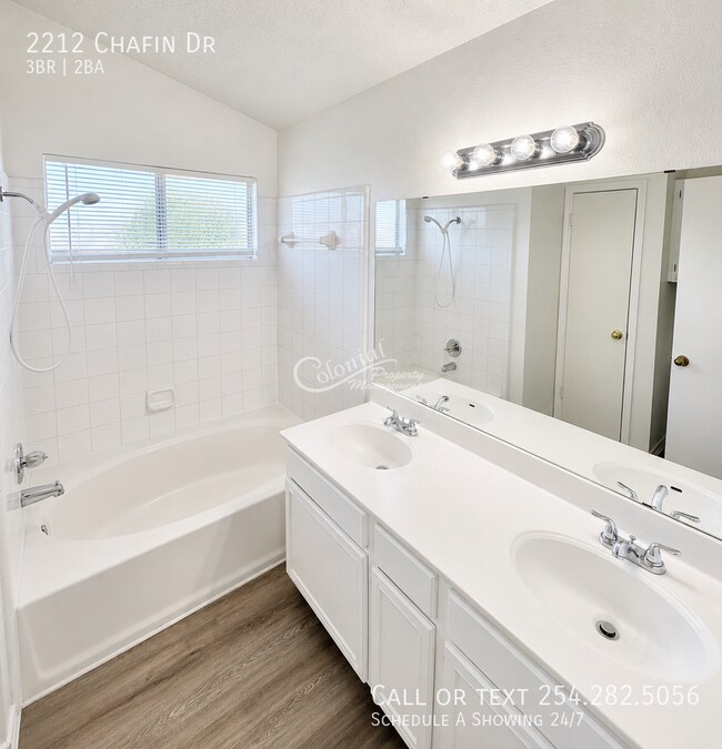 Building Photo - 2212 Chafin Dr