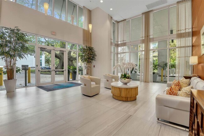 Building Photo - 1871 NW S River Dr