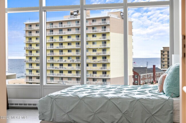 Building Photo - 15 Morris Ave