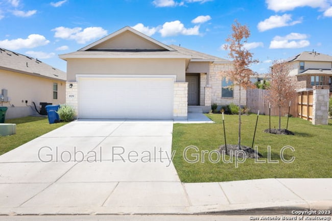 Building Photo - 15251 Comanche Gard