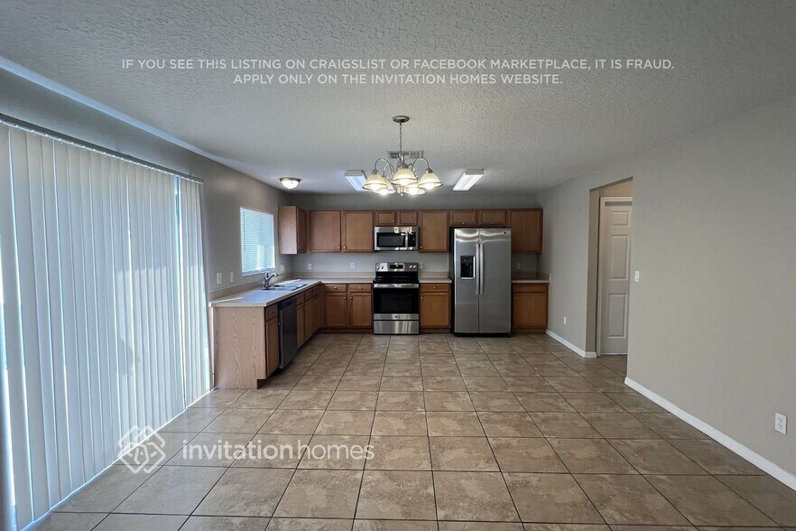 Building Photo - 1820 Delafield Dr