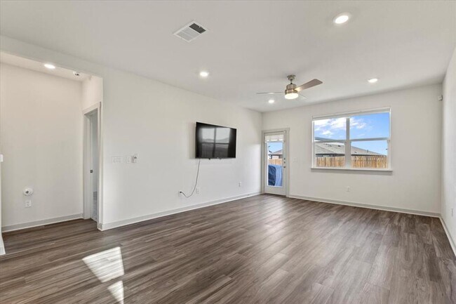 Building Photo - 7704 Jacobean WY