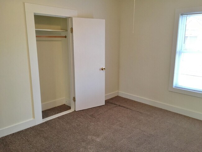 Building Photo - 239 Turner St