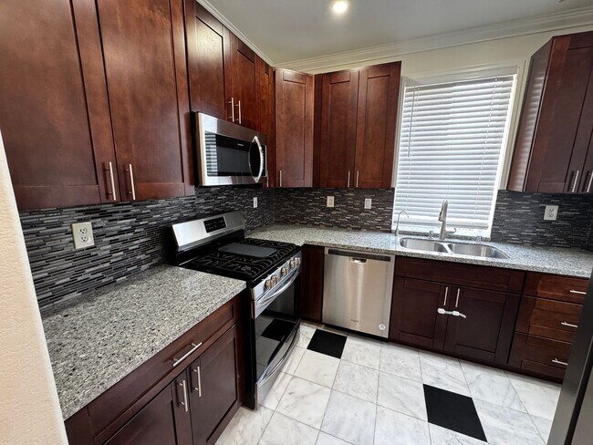 Building Photo - 11412 Via Rancho San Diego