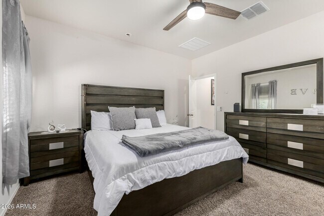 Building Photo - 24456 W Hacienda Ave